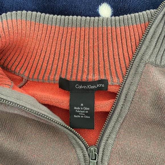 Calvin Klein sweater - Picture 3 of 3